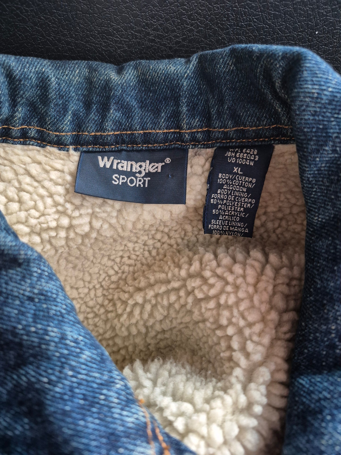 Wrangler Sherpa Lined Denim Jacket - Size XL